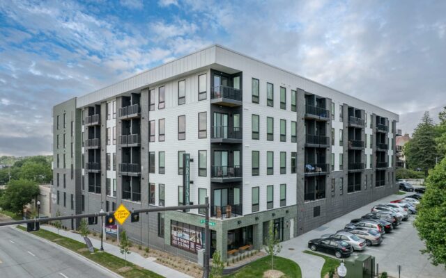 39th & Dodge Apartments